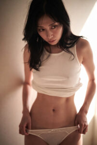 麻雀の借金で抵当妻、美紀の卑猥な贖罪夜