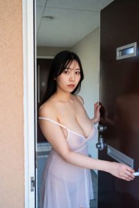 在宅ワーカー奈緒を高額案件で陥落させた性奴隷化調教