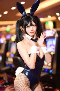 カジノの借金ギャル由樹子、バニーから肉便器へ転落の夜